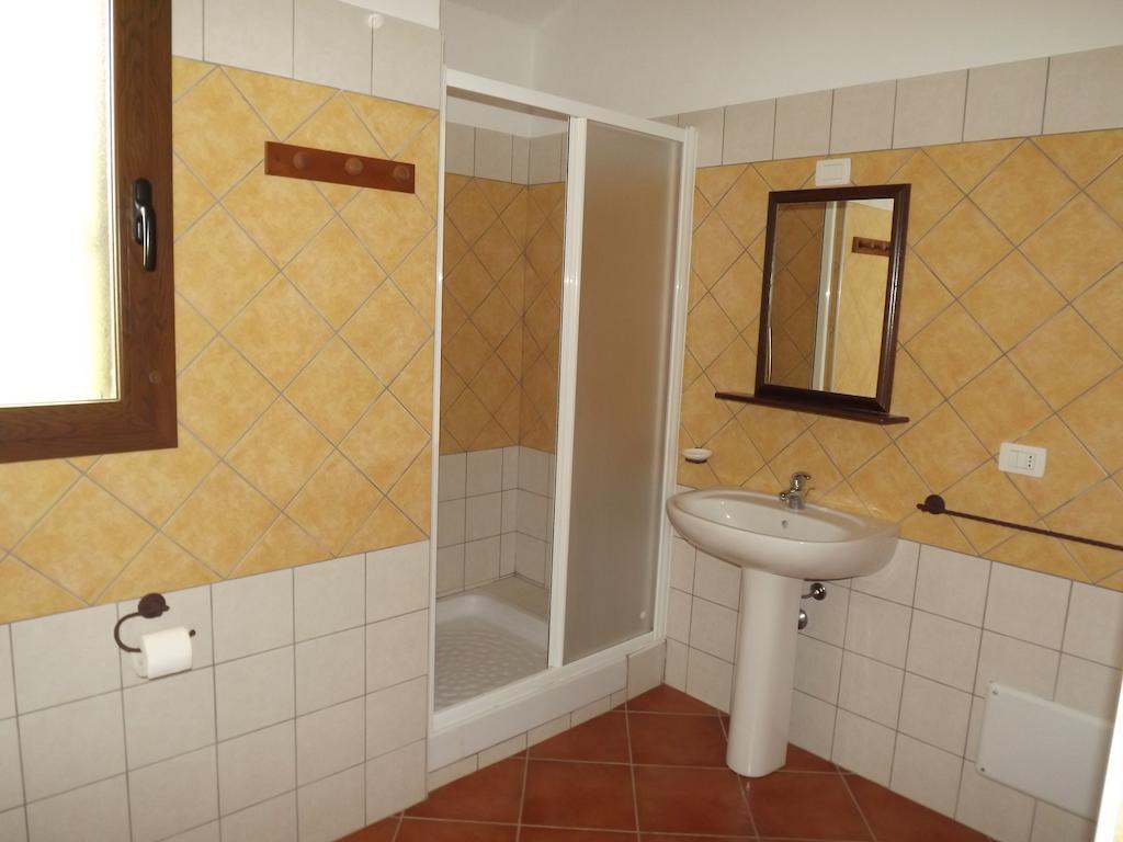 Yellon House Apartment Santa Maria Navarrese Room photo